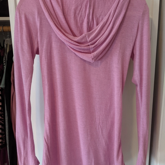 Pink tunic hoodie from Tobi - Picture 3 of 3